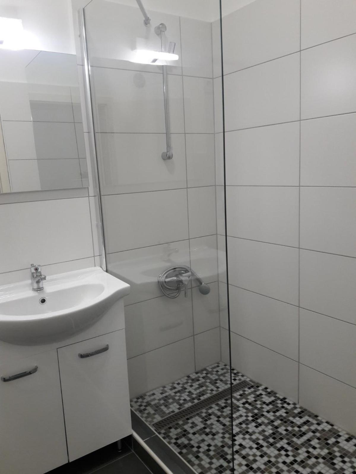 Max Thermal Apartman Hévíz المظهر الخارجي الصورة
